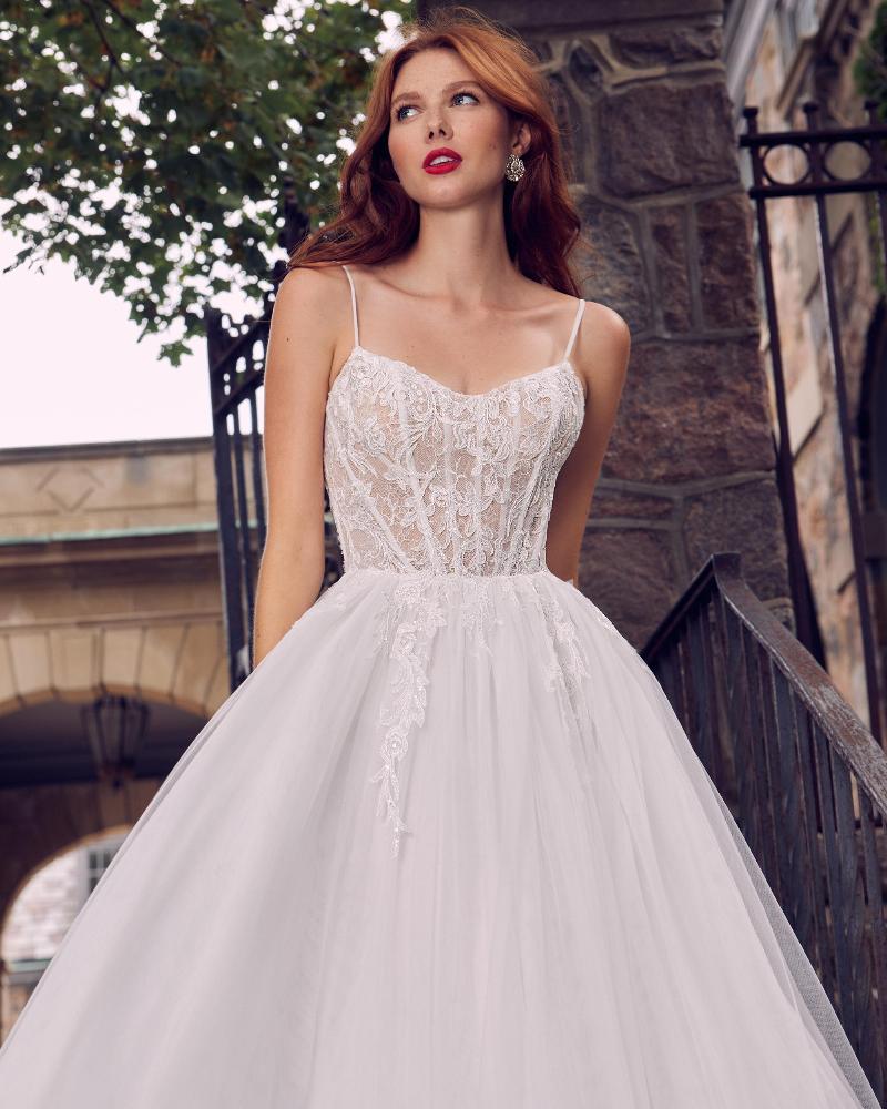 La22113 a line tulle wedding dress with pockets and scoop neckline3